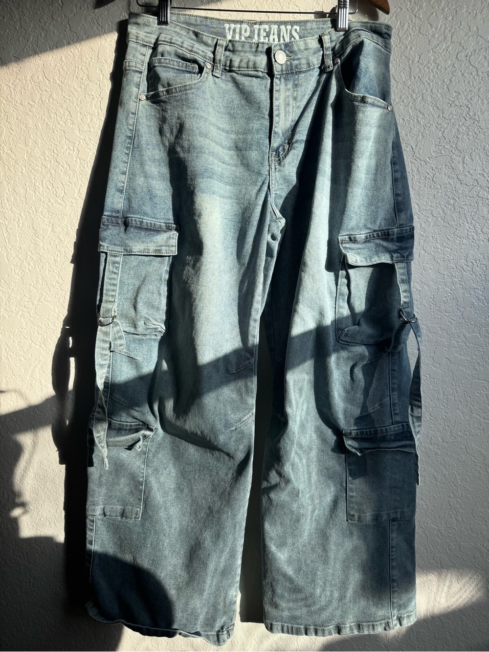 VNTG V I.P. Jeans Y2K Wide Leg Cargo Jeans Light Wash Size 15/42 Baggy Utility
